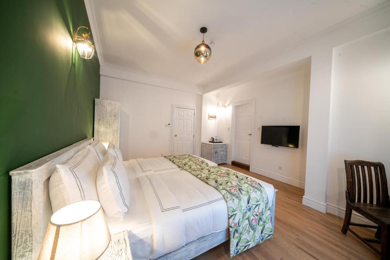 Pedro Barn Hotel At Little England Cottages Нувара Елия Екстериор снимка